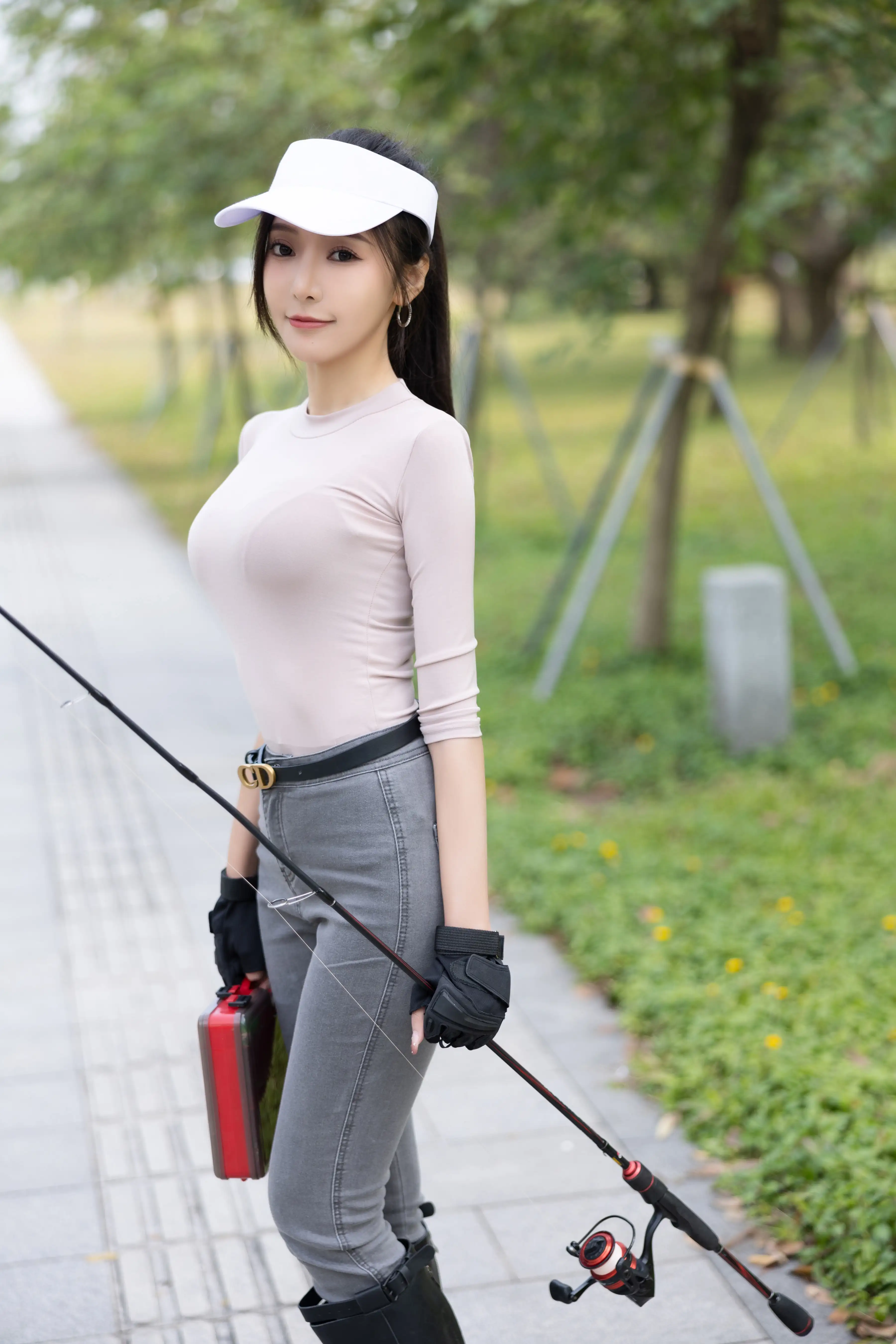 王馨瑶_NO.007_内购无水印_197钓鱼灰色紧身牛仔裤_ - M940.COM 内部私购-第1张